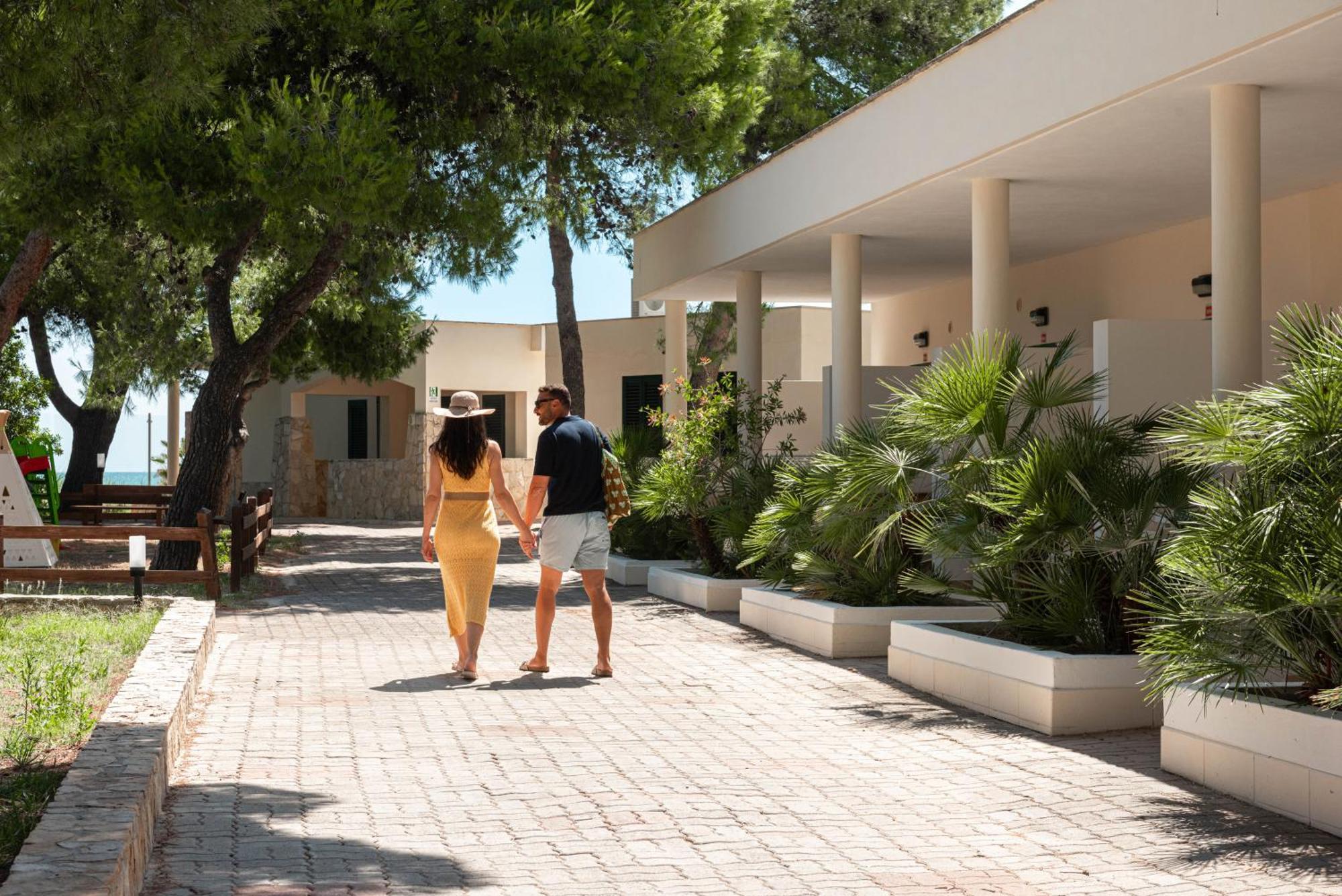 Villaggio Camping Spiaggia Lunga Vieste Exterior photo