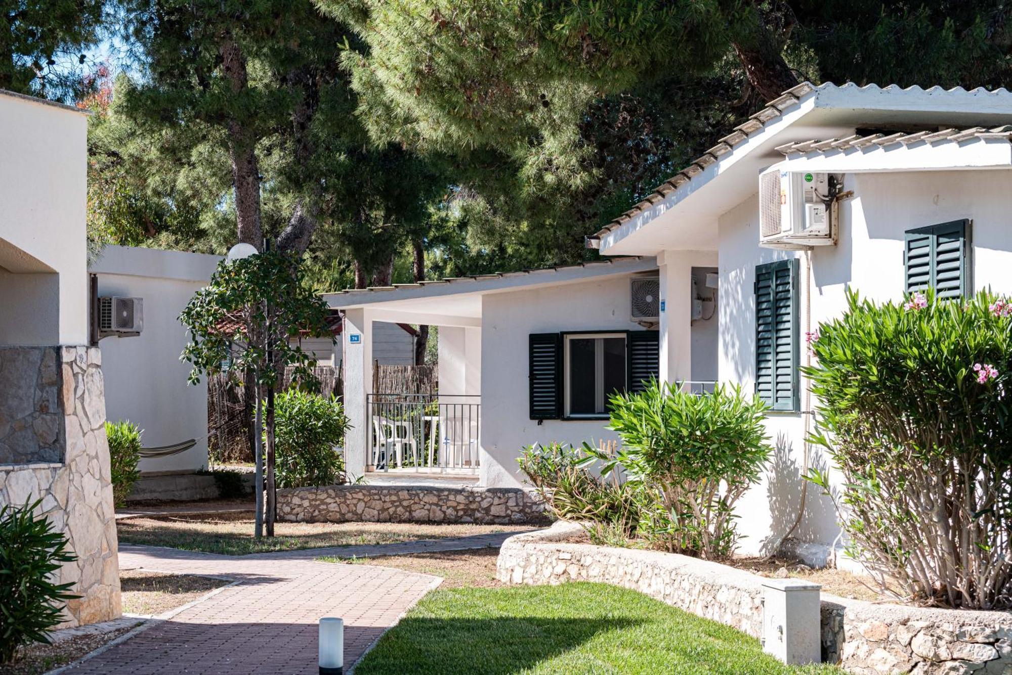 Villaggio Camping Spiaggia Lunga Vieste Exterior photo