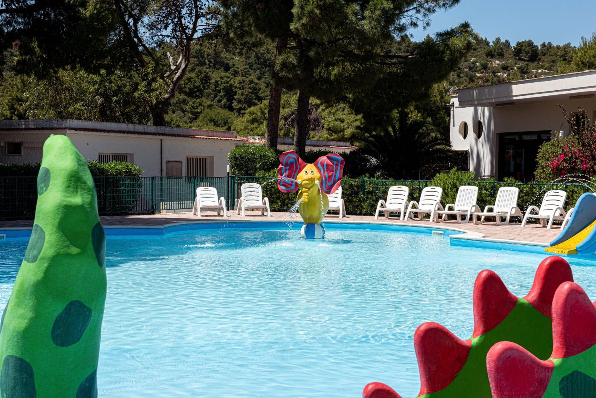 Villaggio Camping Spiaggia Lunga Vieste Exterior photo
